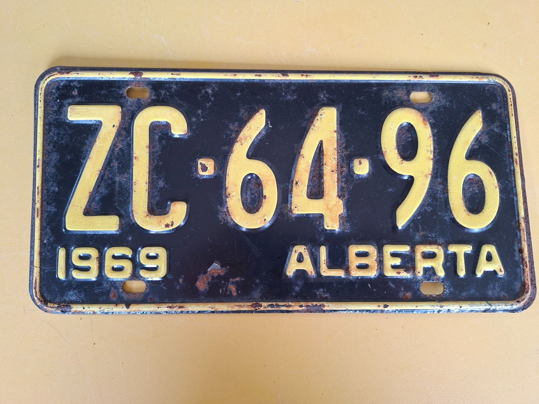 Insegne: Nummerschild Alberta 1969 ZC-64-96 original – Usato da Ehrendingen venduto da CHMEX