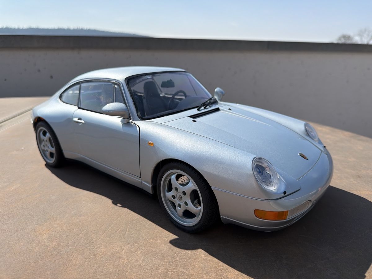 Pocher Modellini d'auto: Porsche 993 Carrera silber - Pocher - 1/8 – Usato da Wolfwil venduto da Rolex1 2