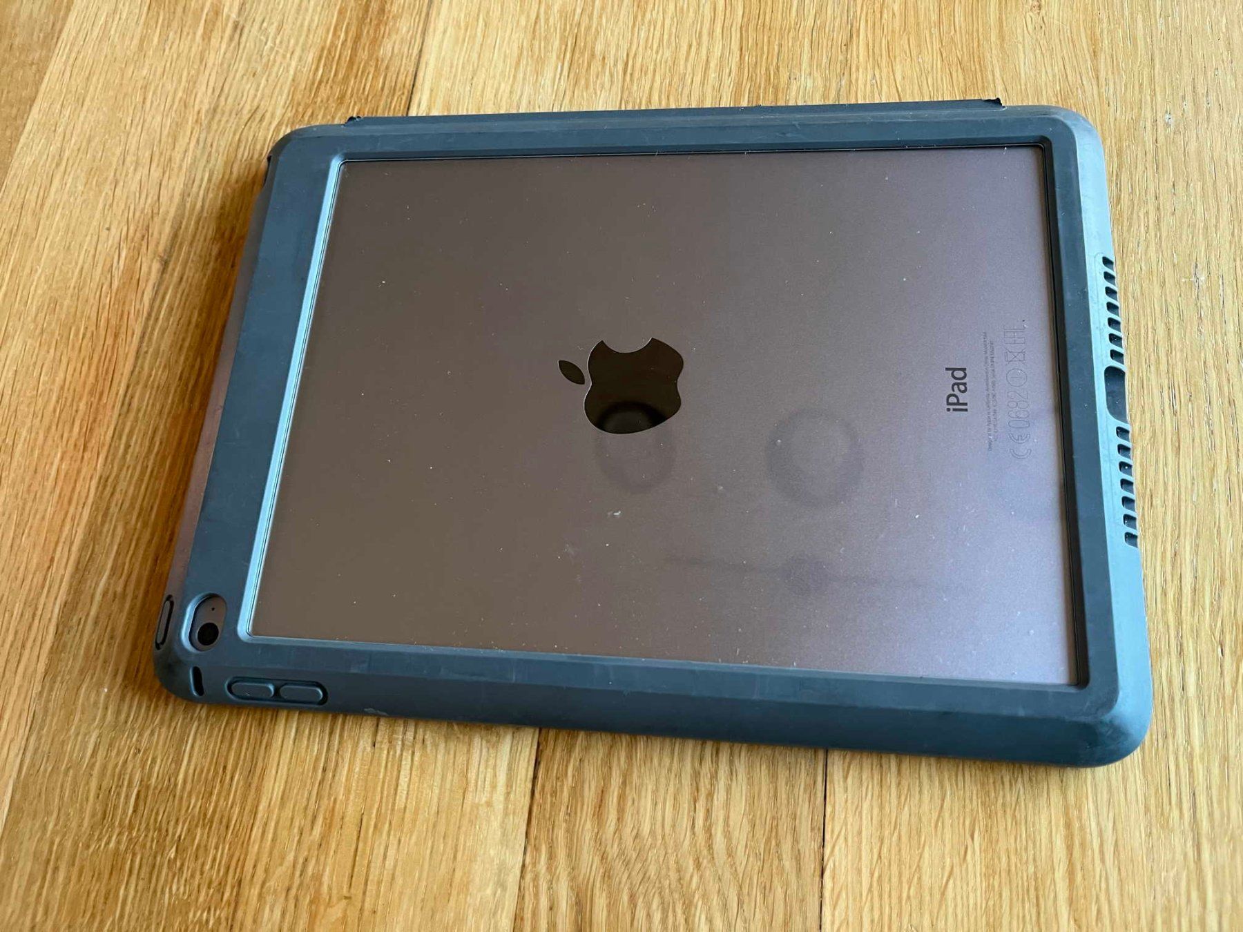 Apple Tablettes PC: iPad Air 2 – D'occasion à Zumikon par Krischan2 7