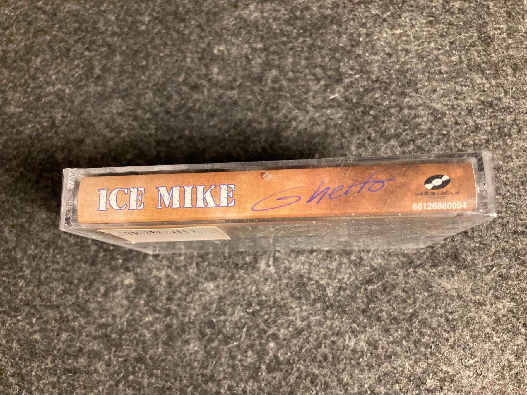 Musicassette: Ice Mike - Ghetto (MC) – Nuovo e nell'imballaggio originale da Fribourg venduto da Karushi 1