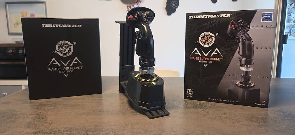 Modellbausätze & Standmodelle: Thrusmaster A.V.A F/A 18 super hornet – Gebraucht aus Vernier von the_p7gg