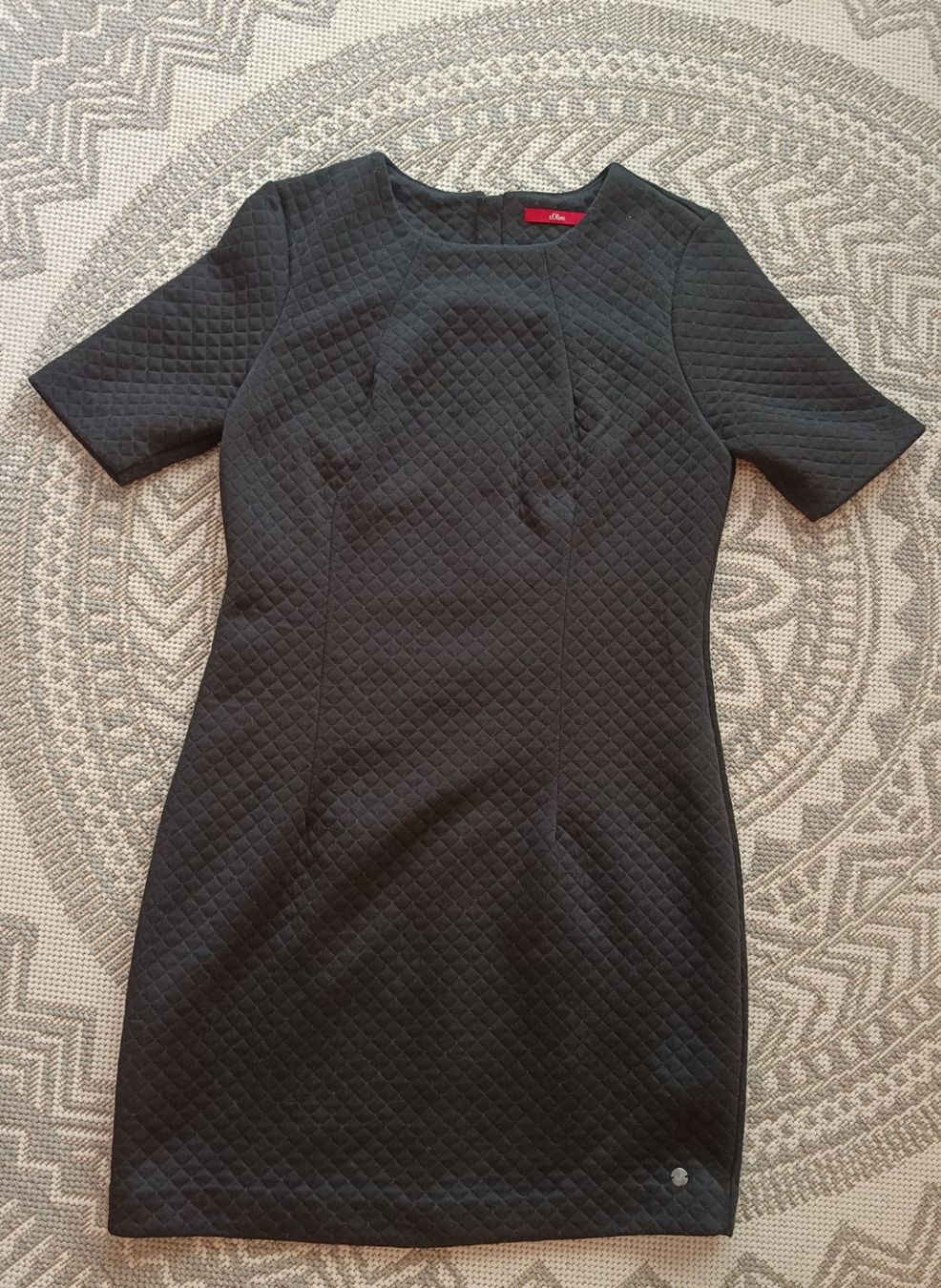 S.Oliver Vestiti: S.Oliver schwarzes Kurzarmkleid Gr. M – Usato da Zürich venduto da Atelier.Second