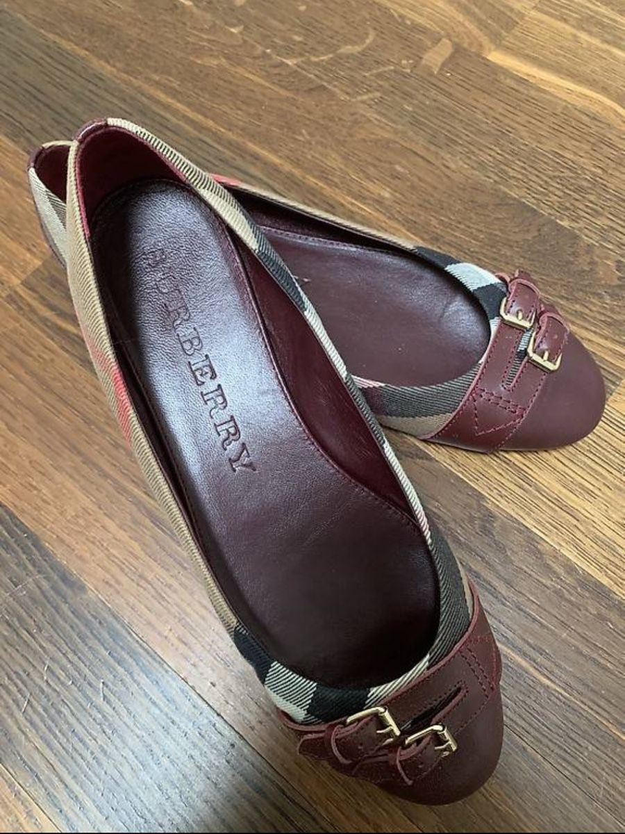 Burberry Damenschuhe: Original Burberry Ballerina Gr 39.5 – Gebraucht aus Bülach von chrisnad01