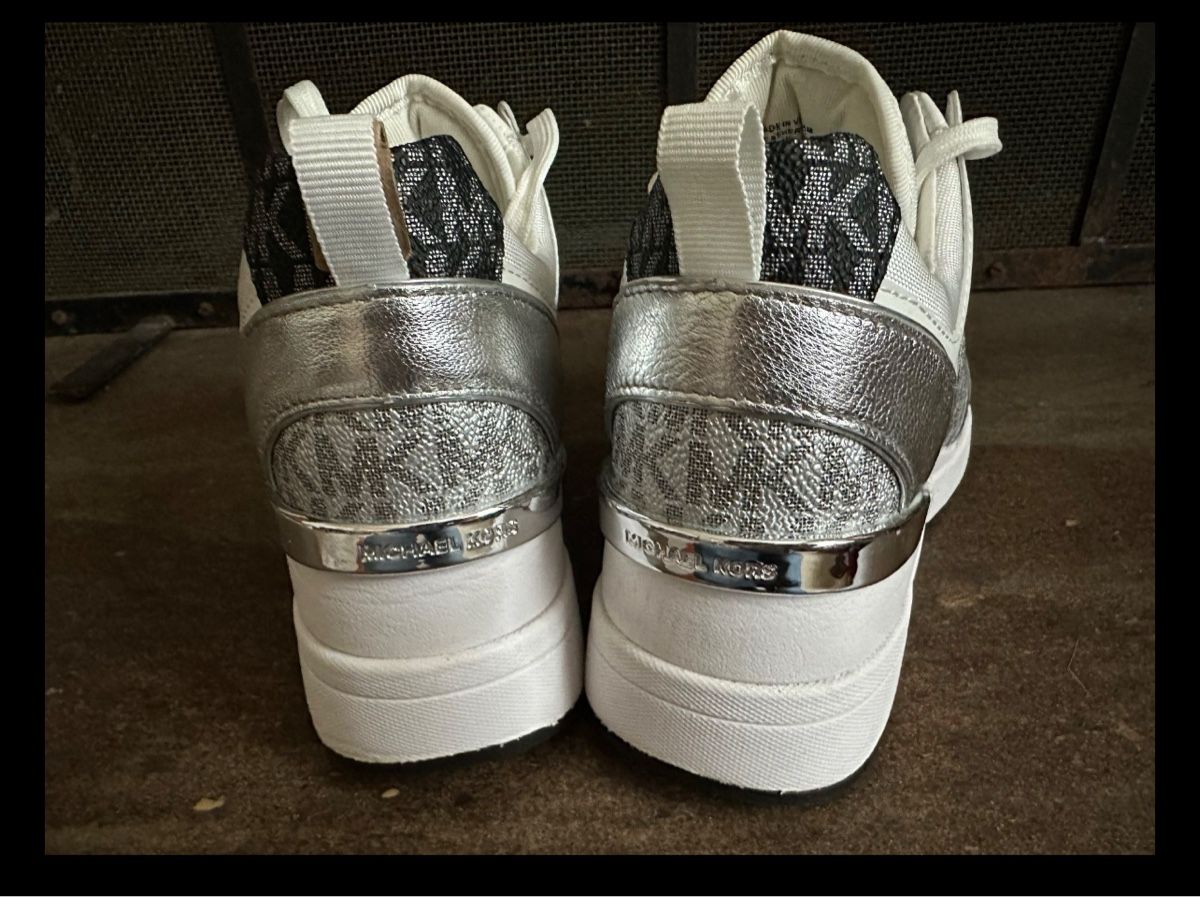 Scarpe da donna: Sneakers Michael Kors – Nuovo (secondo la descrizione) da La Tour-de-Trême venduto da bess81 2