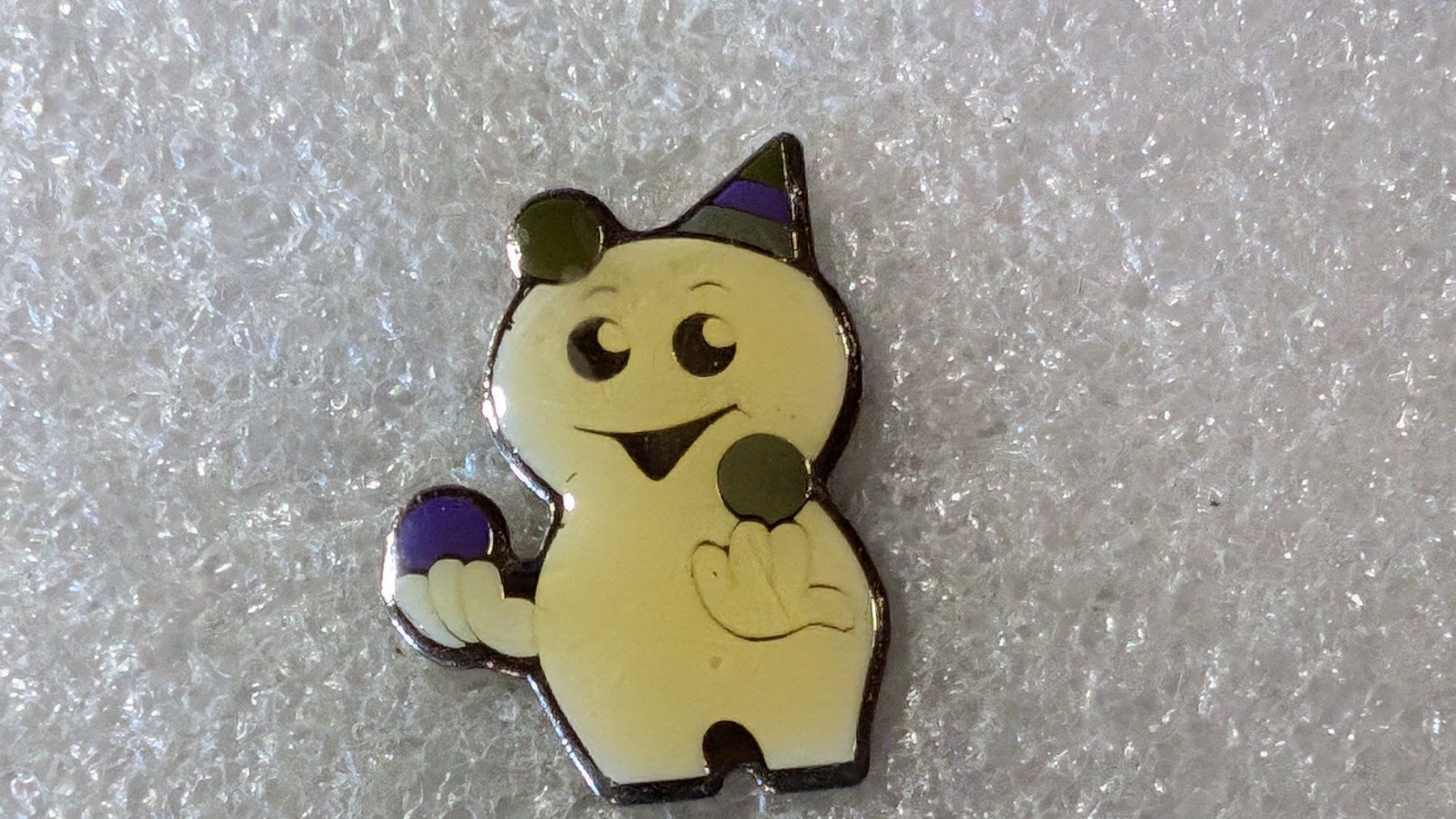 Placchette & Badge: Ansteckpin 223: Maga Bio – Usato da Oppligen venduto da Pin-Fall-Shop