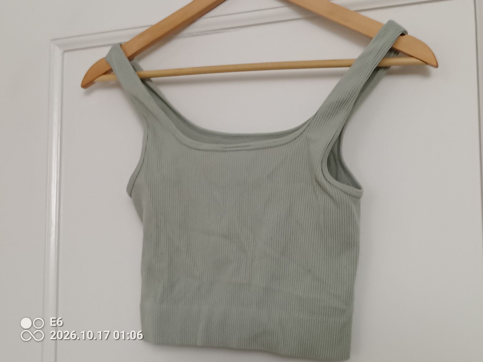 Vero Moda Tops: Bauchfrei Top. Marke: Vero Moda – Gebraucht aus Zürich von Mitzi6 1