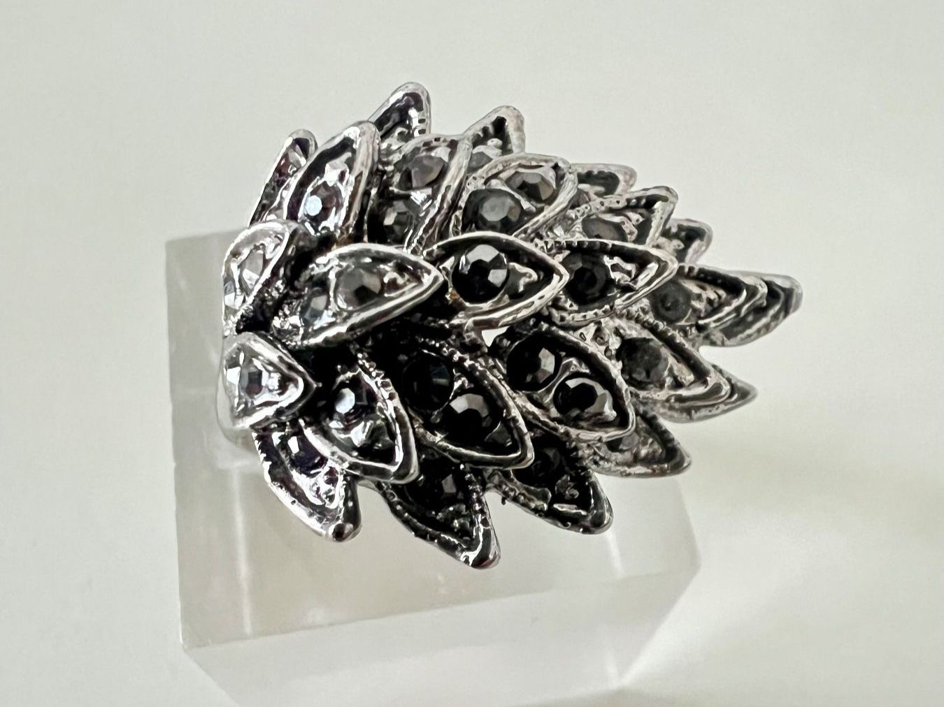 Anelli: Vintage Statement Ring mit funkelnden Markasiten, versilbert – Usato da Ruswil venduto da artbyhand 3