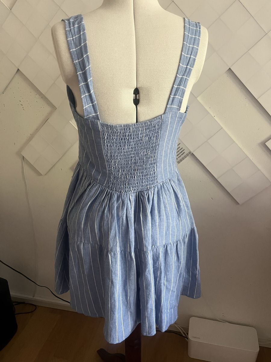 Vestiti: Sommerkleid hellblau mit weissen Streifen – Usato da Bern venduto da noe_dv8j 1