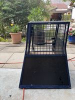 Hundebox abgeschrägt 
