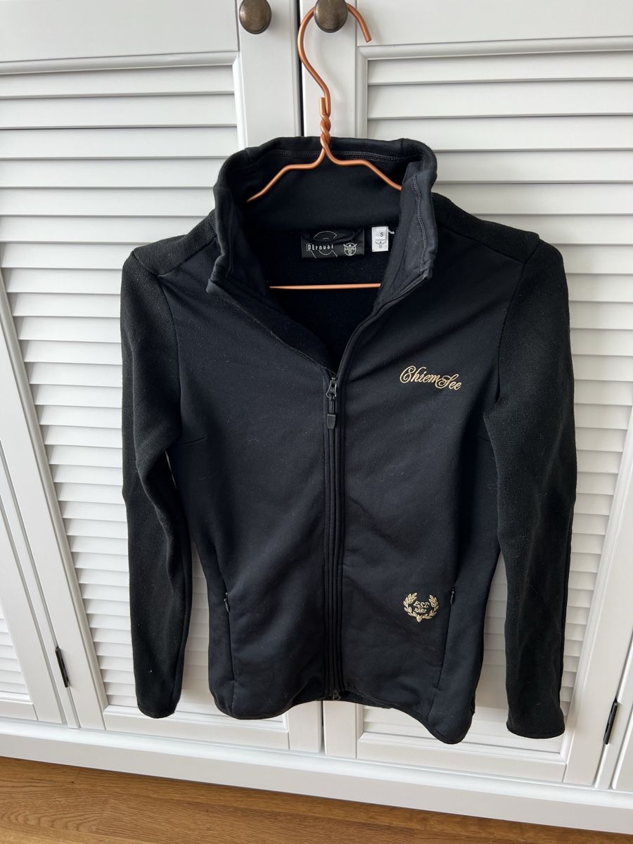 Chiemsee Giacche: Chiemsee Jacke, schwarz, Gr.S – Difettoso da Glattpark(Opfikon) venduto da ste_n99y