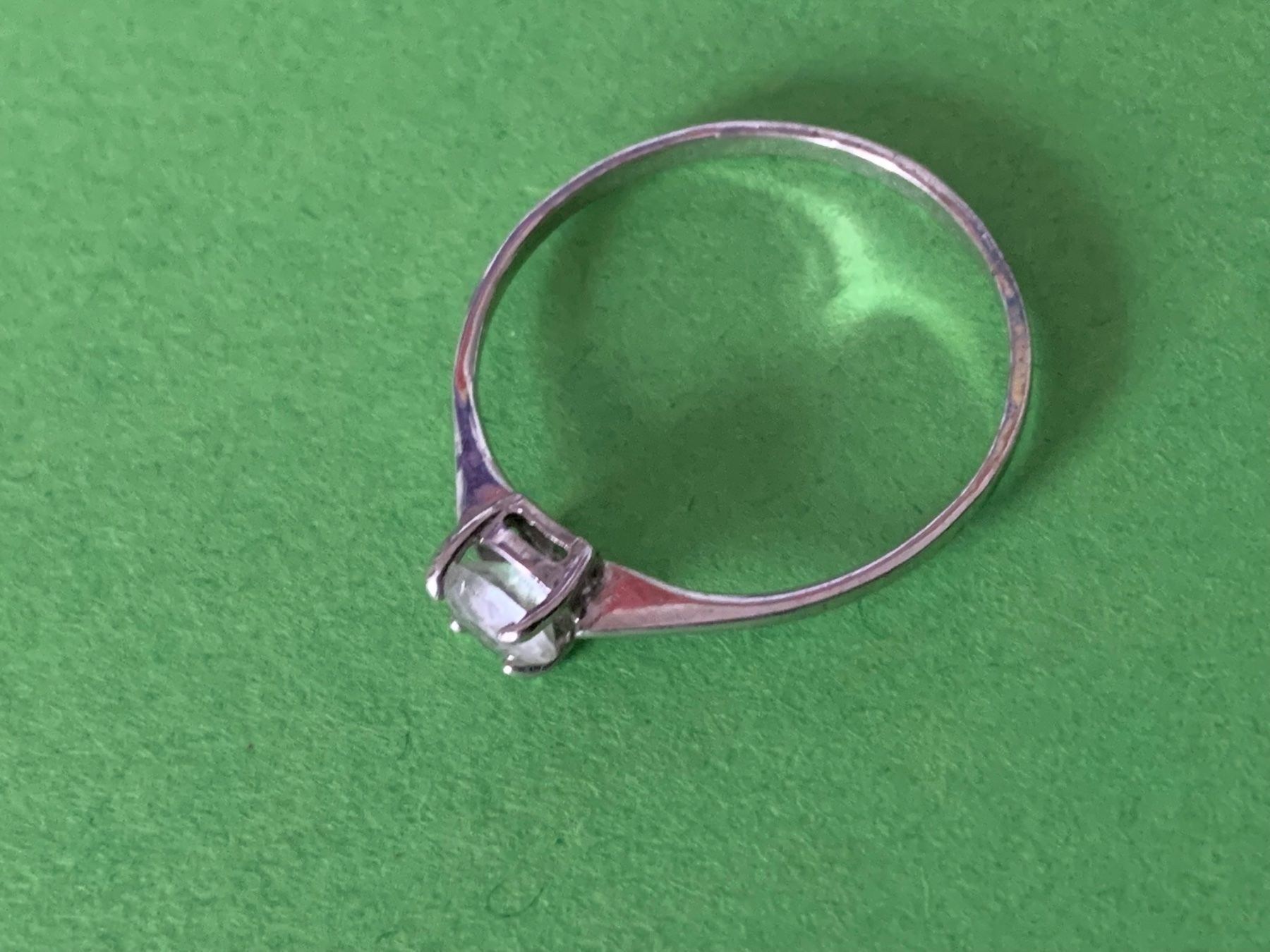 Ringe: Silberring mit weissen stein matt (59) – Gebraucht aus Dittingen von Bijoubelle 1