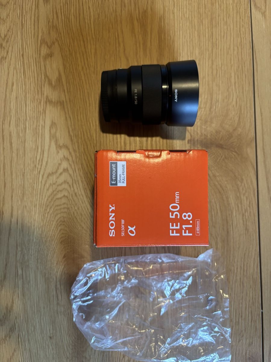 Sony Obiettivi: Objectif Sony FE 50mm f/1.8 (SEL50F18F) - mount E – Nuovo (secondo la descrizione) da Couvet venduto da Tototoro