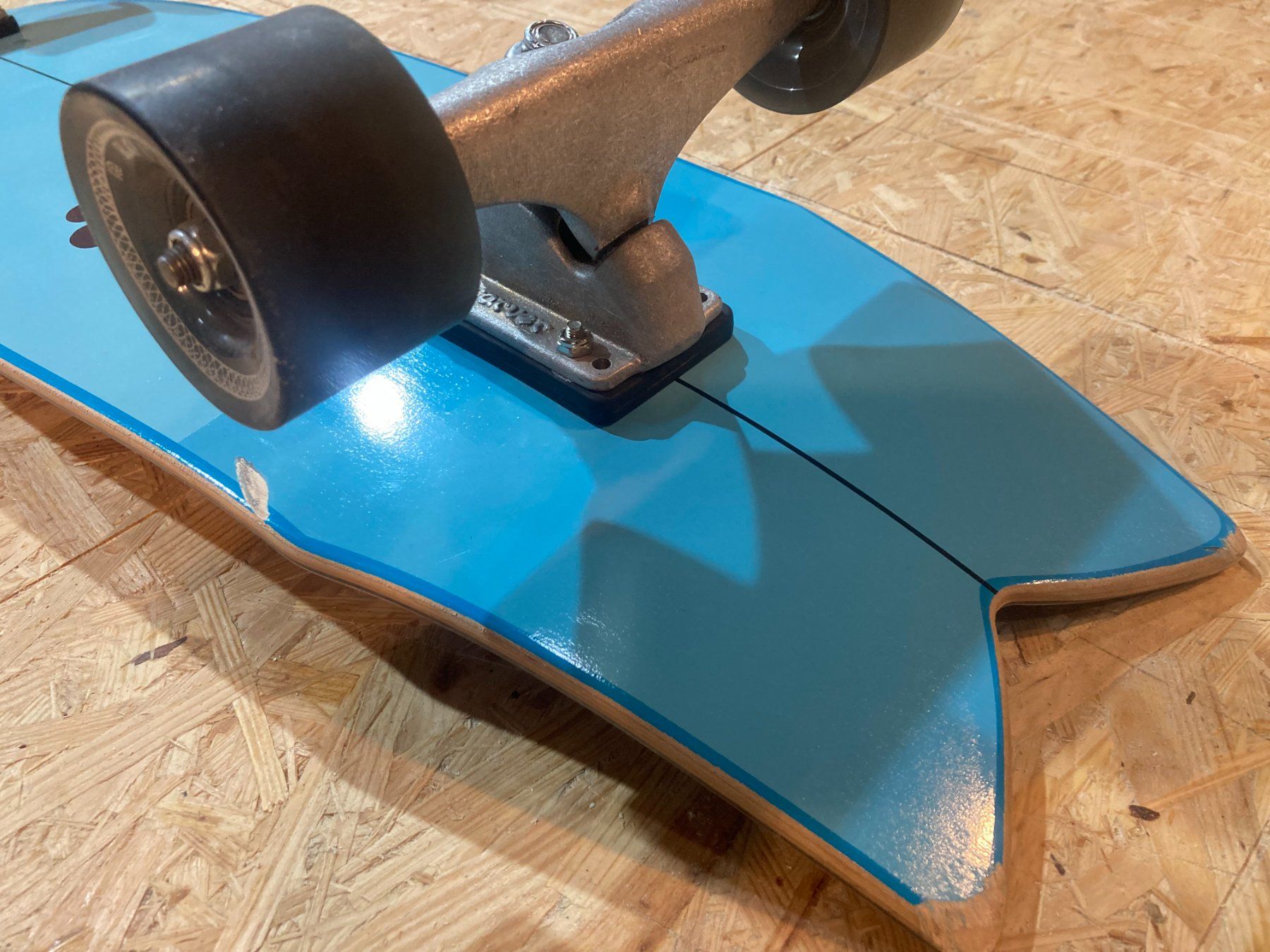 Skateboards: Skateboard / Curfboard / Fishboard – Usato da Alterswil FR venduto da Blackfisk 4