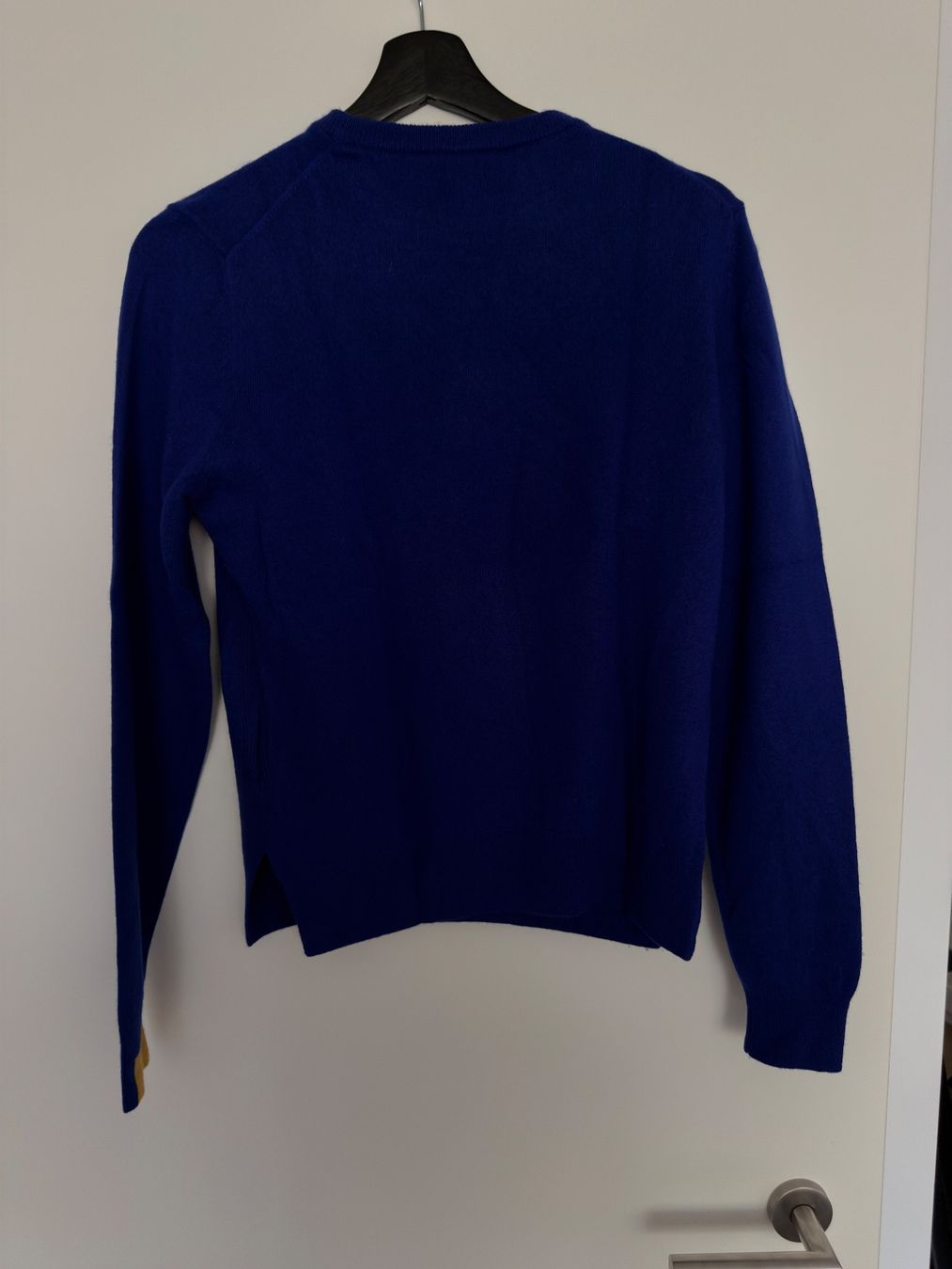Pullover & Sweatshirts: Pull L.K. Bennett x Preen taille M - Hiver chic garanti! – Gebraucht aus Bernex von Oma44 2