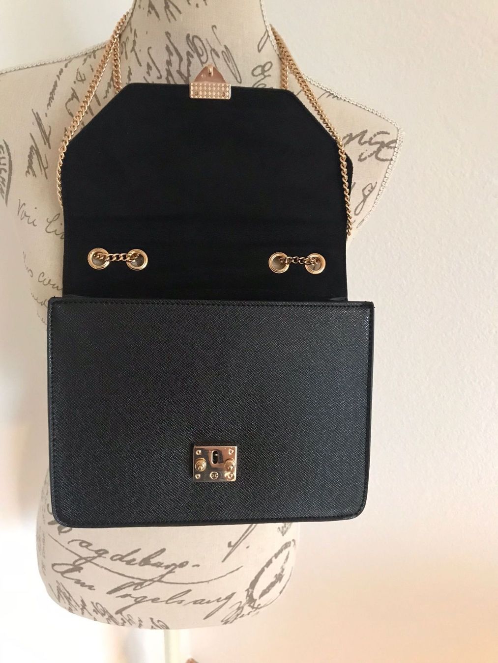 Taschen für Damen: Sac à main MADDISON noir, NEUF – Gebraucht aus Bussigny von coltroc 4