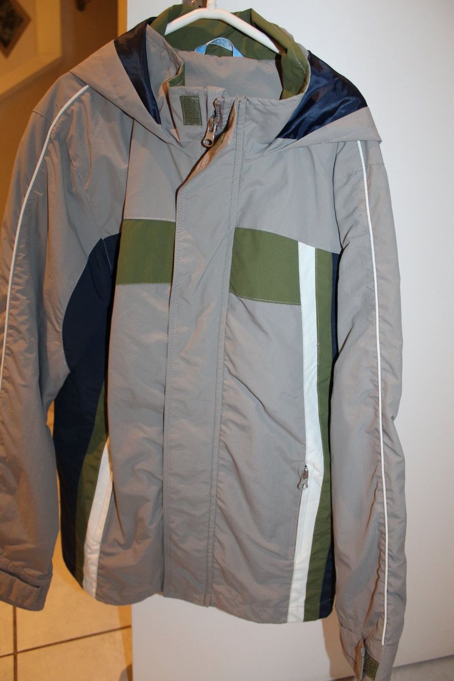 Jacken & Mäntel: Jacke Gr.152 – Gebraucht aus Beinwil am See von Schwerzamm