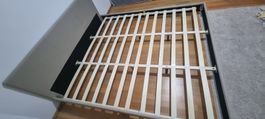 Doppelbett 180 x 200 cm mit bequemem Lattenrost