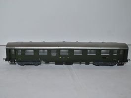 Trixmodell Personenwagen BLS Schlieren (ETA412)
