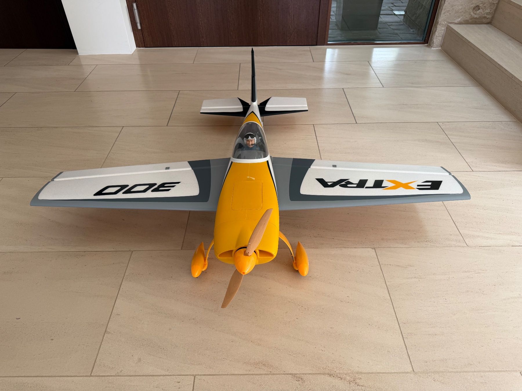 E-Flite Modellismo RC: Eflite Extra 300 – Usato da Bäch SZ venduto da LJV 2