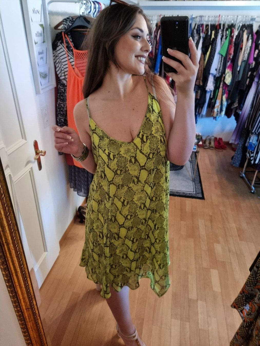 Kleider: 🌺Kleid Größe 48🌺 – Gebraucht aus Wald ZH von CapLux