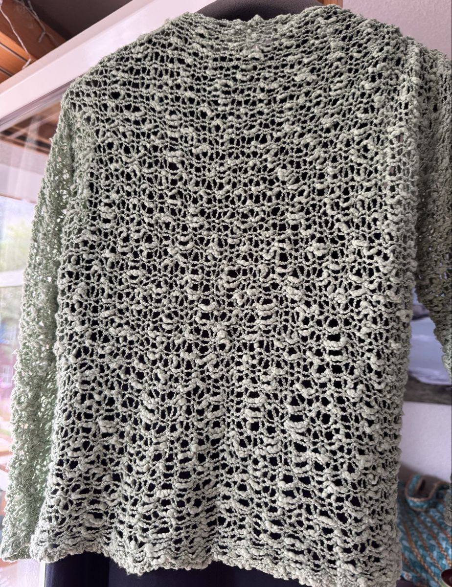 Bolero: IKat Strickjacke in Bolero -Stil – Usato da Saas-Fee venduto da omn_5qkz 2