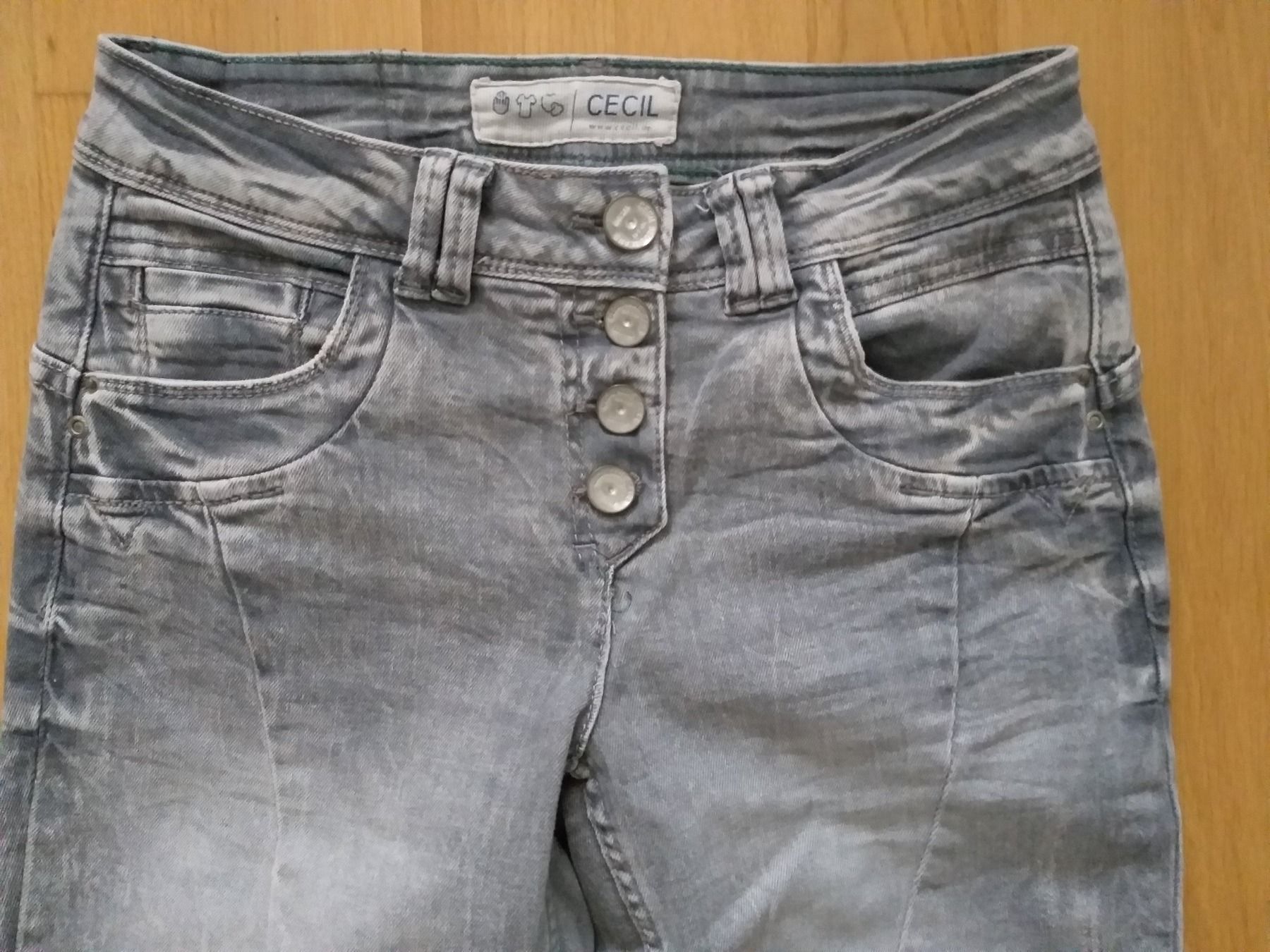 Cecil Jeans: CECIL Jeans SCARLETT taille / Grosse 25 – Usato da Cossonay-ville venduto da Super-Price-Quality 1