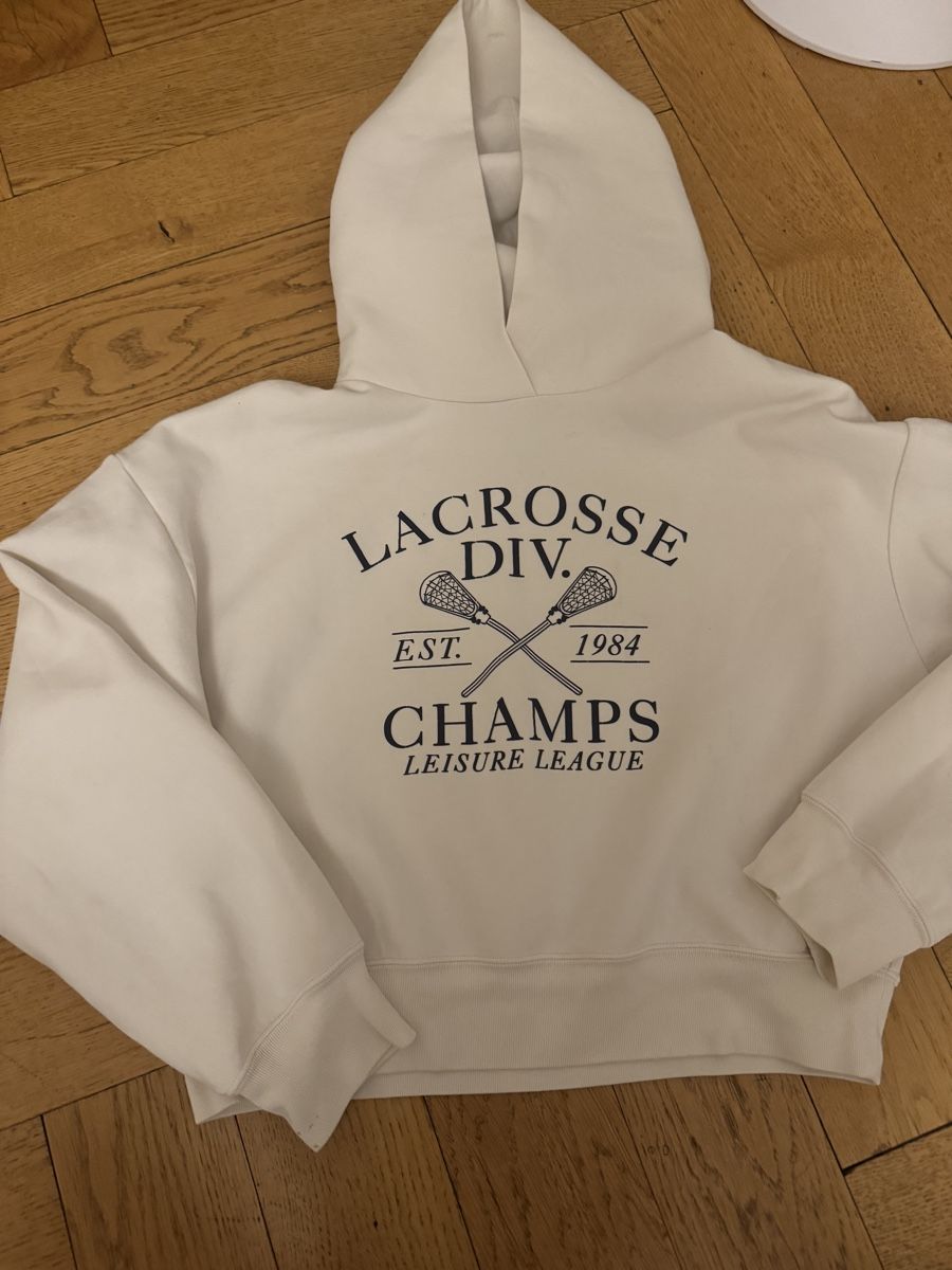 Uniqlo Pullover & Sweatshirts: Uniqlo hoodie  – Gebraucht aus Genève von Stephanie.xx