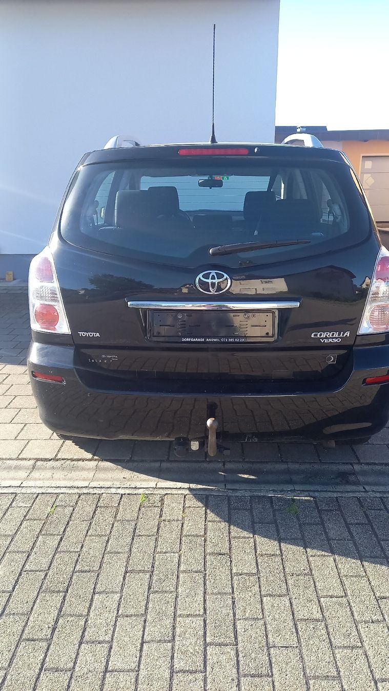 Automobili: toyota corolla verso – Usato da Laufenburg venduto da fan_mn6y