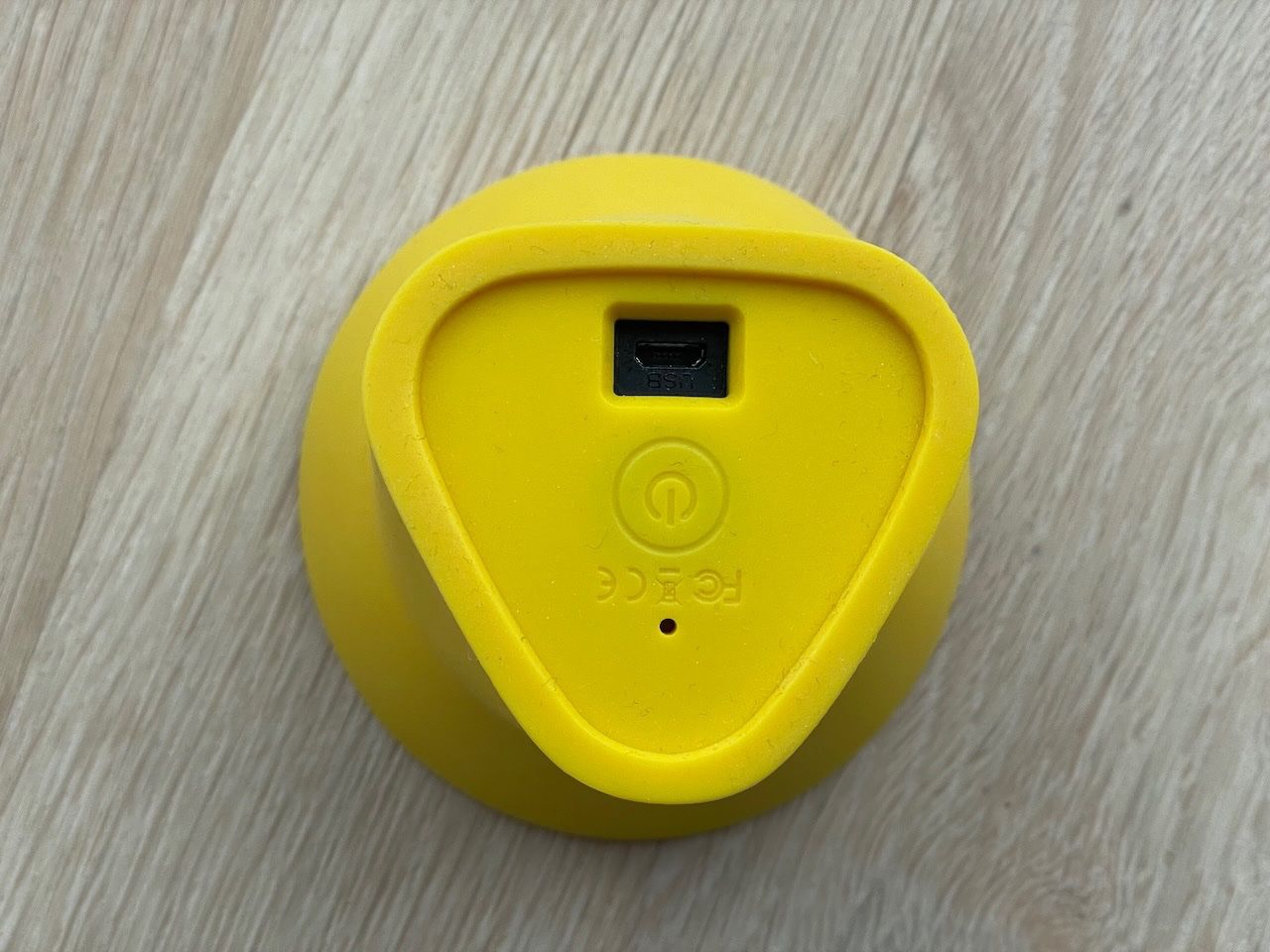 Casse acustiche: KAKKOii WOW Portabler Bluetooth Speaker Gelb – Usato da Zürich venduto da Marfe1 4