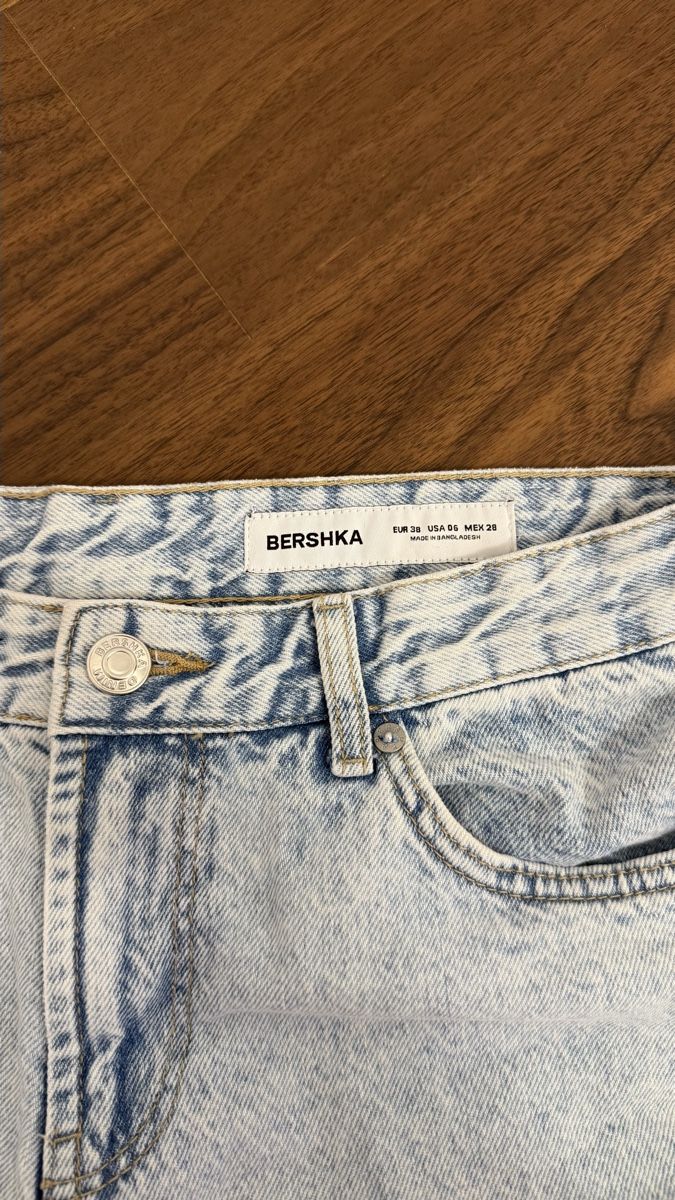 Bershka Jeans: Jeans Bershka Grösse 38 – Usato da Buchs SG venduto da leo_7hcw 1