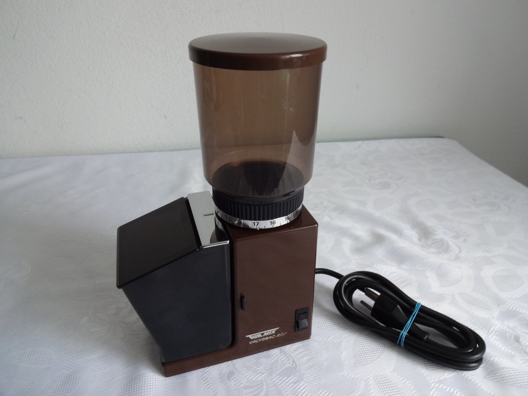 Turmix Macchine per caffè & Macchine per espresso: ELEKT. KAFFEEMÜHLE - TURMIX espresso E20 – Usato da Frauenfeld venduto da rey06