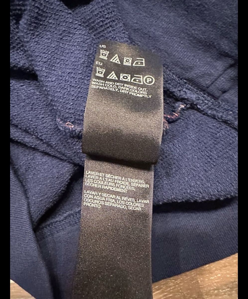 Tommy Hilfiger Maglioni & Felpe: Tommy Hilfiger Sweatshirt Gr. 122 – Usato da Safenwil venduto da Whoopie1 4