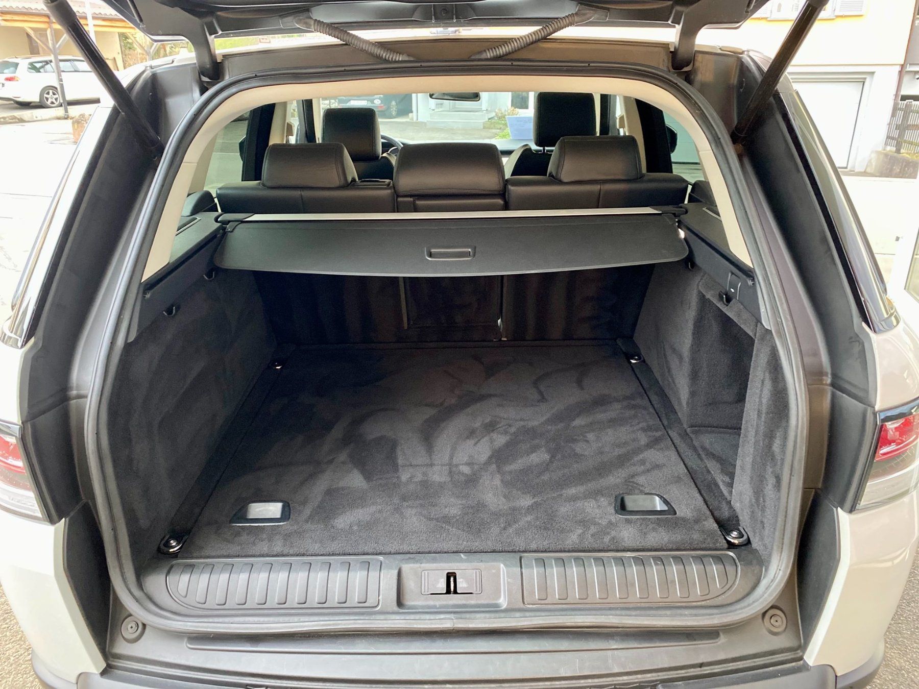 Land Rover Automobili: LAND ROVER Range Rover Sport 3.0 SDV6 HSE Dynamic Automatic – Usato da Ermenswil venduto da Garage-Foresti 5