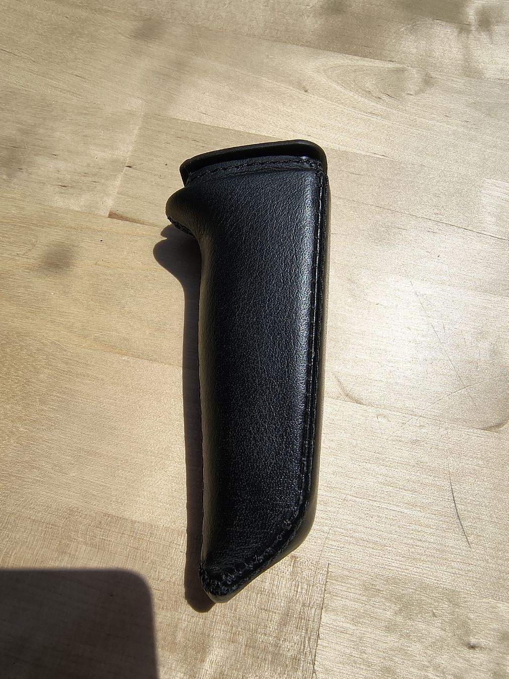 BMW Tutti pezzi di ricambio auto: BMW handbrake handle black leather  – Usato da Rebstein venduto da sho_7yky 1