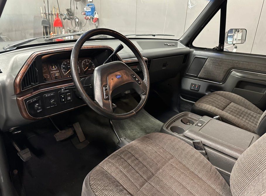 Ford (Usa) Automobili: Ford Bronco 5.8 V8 – Usato da Flühli LU venduto da Overland_Motors 5