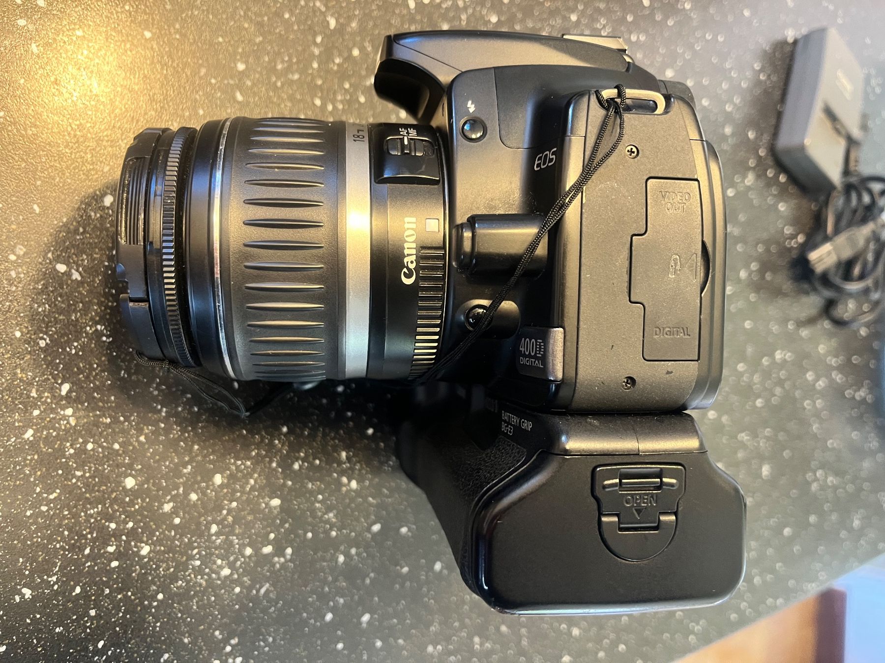 Canon Fotocamera: Canon EOS 400D mit Battery Grip – Usato da Burgdorf venduto da A006972 2