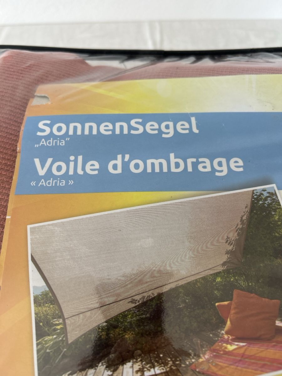 Tessuti: Sonnensegel 5m x 5m Rötlich – Usato da Dietikon venduto da mathemathis 3
