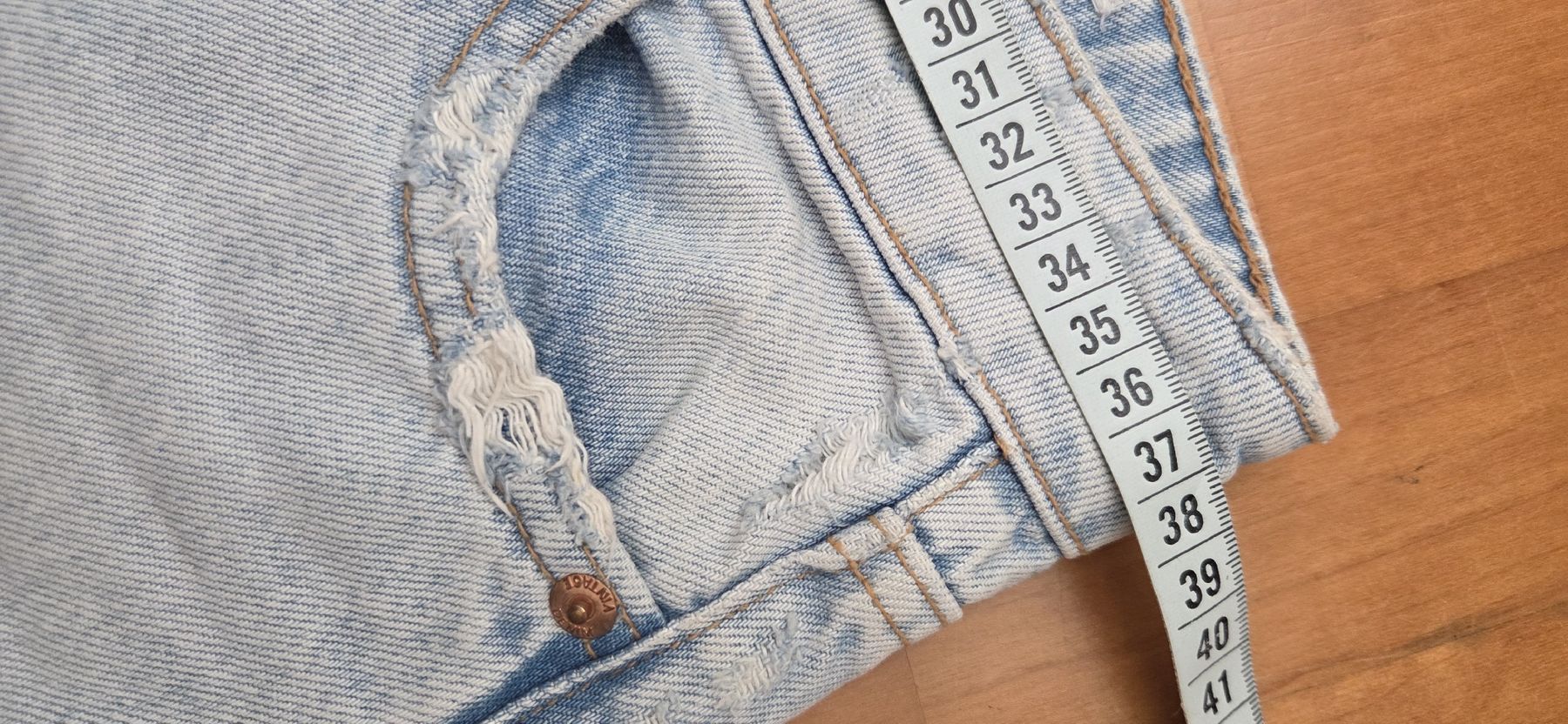 Stradivarius Jeans: Jeans Stradivarius Gr. 32 – Gebraucht aus Lyss von Urma5 2