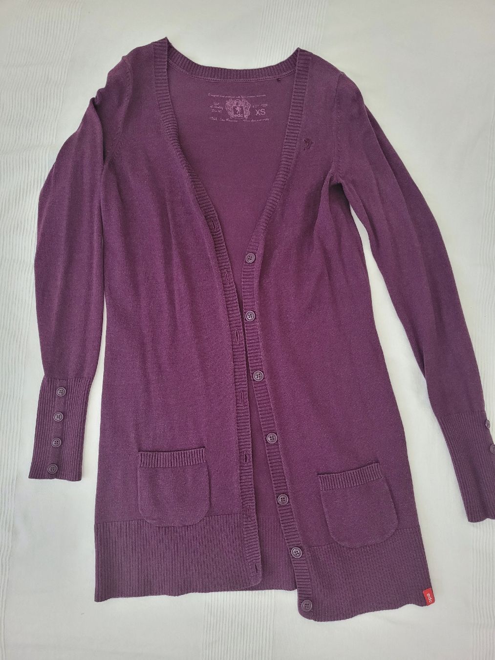 Esprit Pulls & Sweat-shirts: edc Strickjacke XS – D'occasion à Pfäffikon SZ par Mrs.Moneypenny
