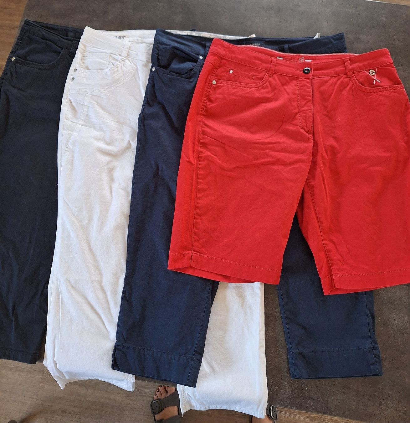 Lotti di vestiti: Kleiderpaket Hosen – Usato da Zollbrück venduto da MAEZ01