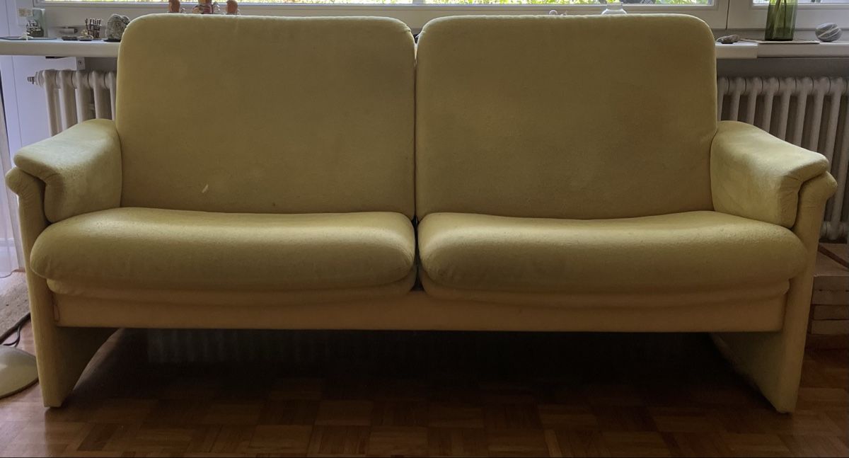 Sofas: 2 x Sofa 2-Sitzer gelb Stoff   – Gebraucht aus Dussnang von jacabi1