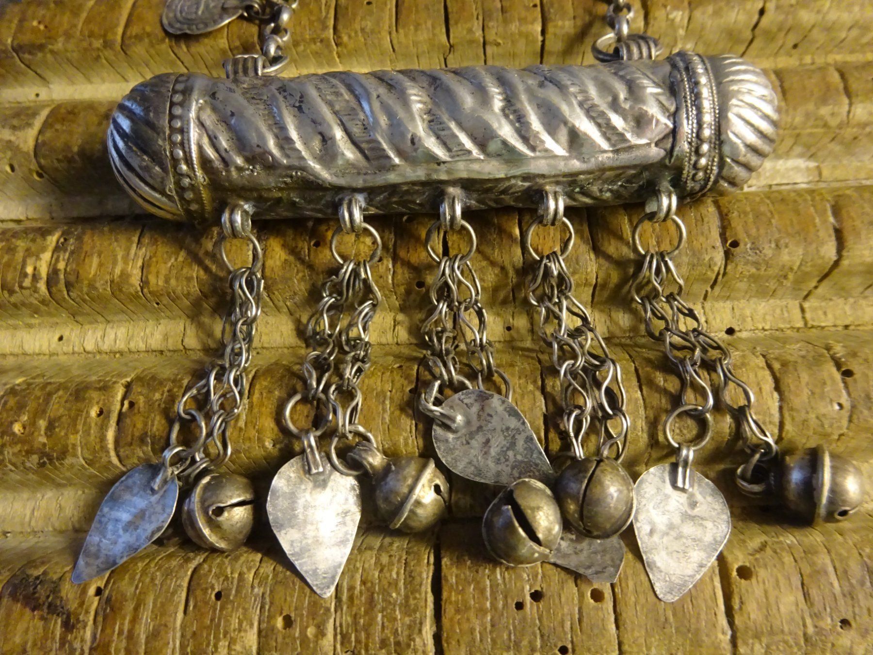Catenine: Beduinen Amulett Kette / Ethno – Usato da Esslingen venduto da FetteSchnecke