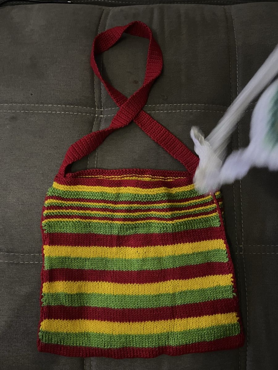 Sacs femmes: Crocheted Shoulder Bag Handmade Multicolor Granny Square – Neuf (Voir description) à Zürich par aks_nyc5 7