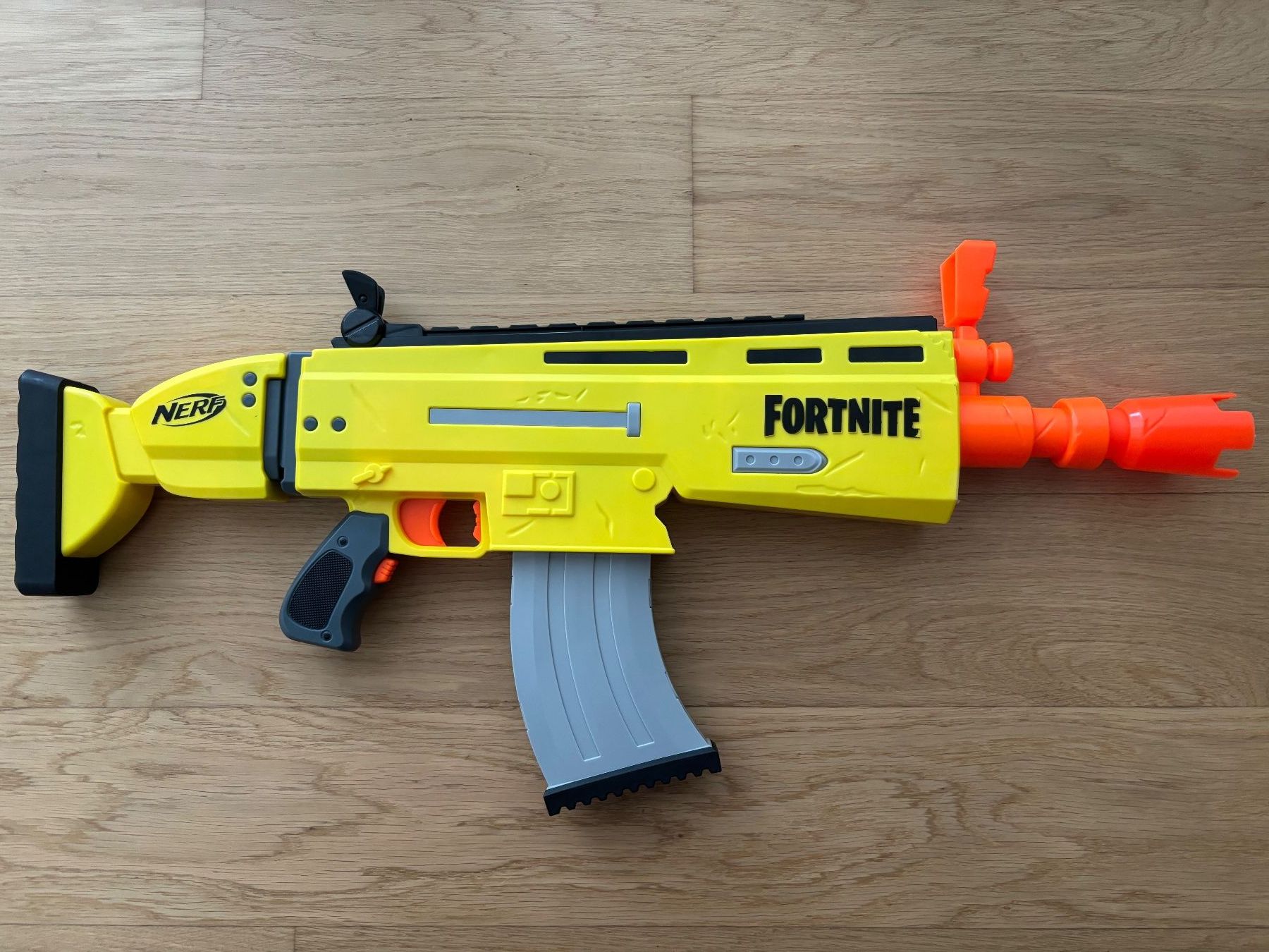 Nerf Giocattoli: Nerf Fortnite AR-L mit Munitionsweste – Nuovo (secondo la descrizione) da Zürich venduto da steph27030