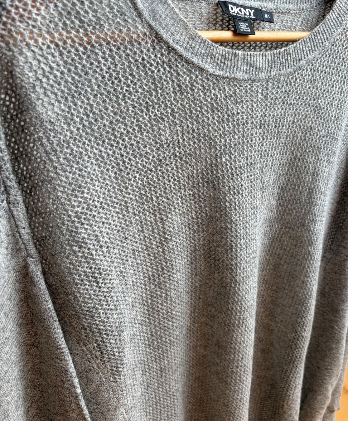 DKNY Pulls & Sweat-shirts: DKNY Oversized Wolle / Seide / Kaschmir Pullover Gr.M/L – D'occasion à Unterägeri par Jutka_04 4