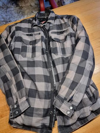 Speed-R karierte Jacke Grösse s guter Zustand