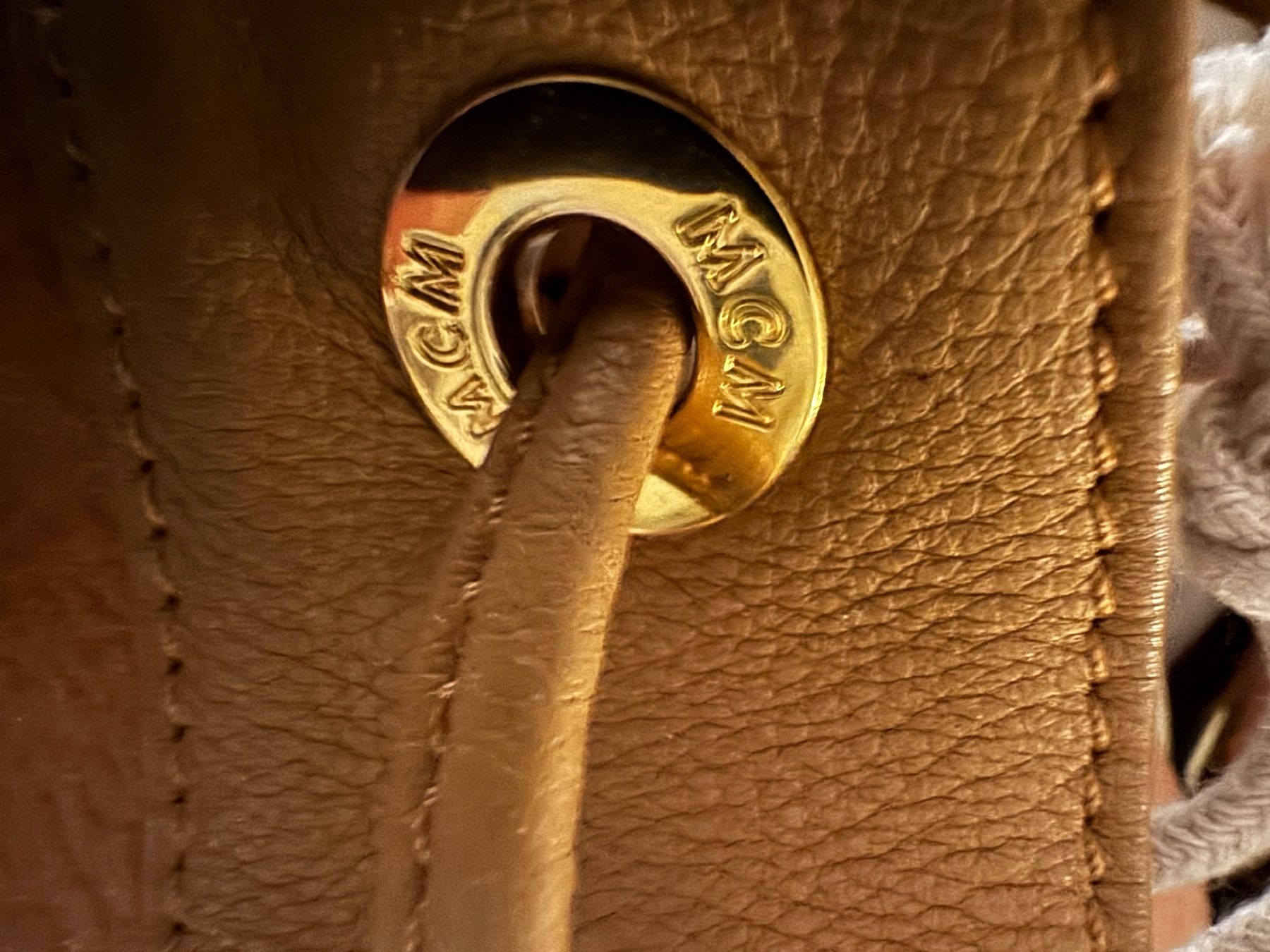 Borse da donna: MCM Beutel – Nuovo (secondo la descrizione) da Therwil venduto da Schnaebeli 6