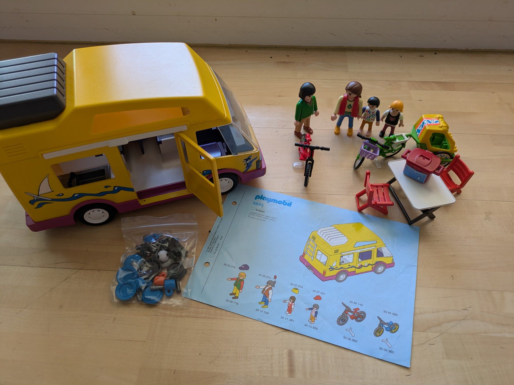 Playmobil Giocattoli: Playmobil: Camper gelb – Usato da Bern venduto da macsandra
