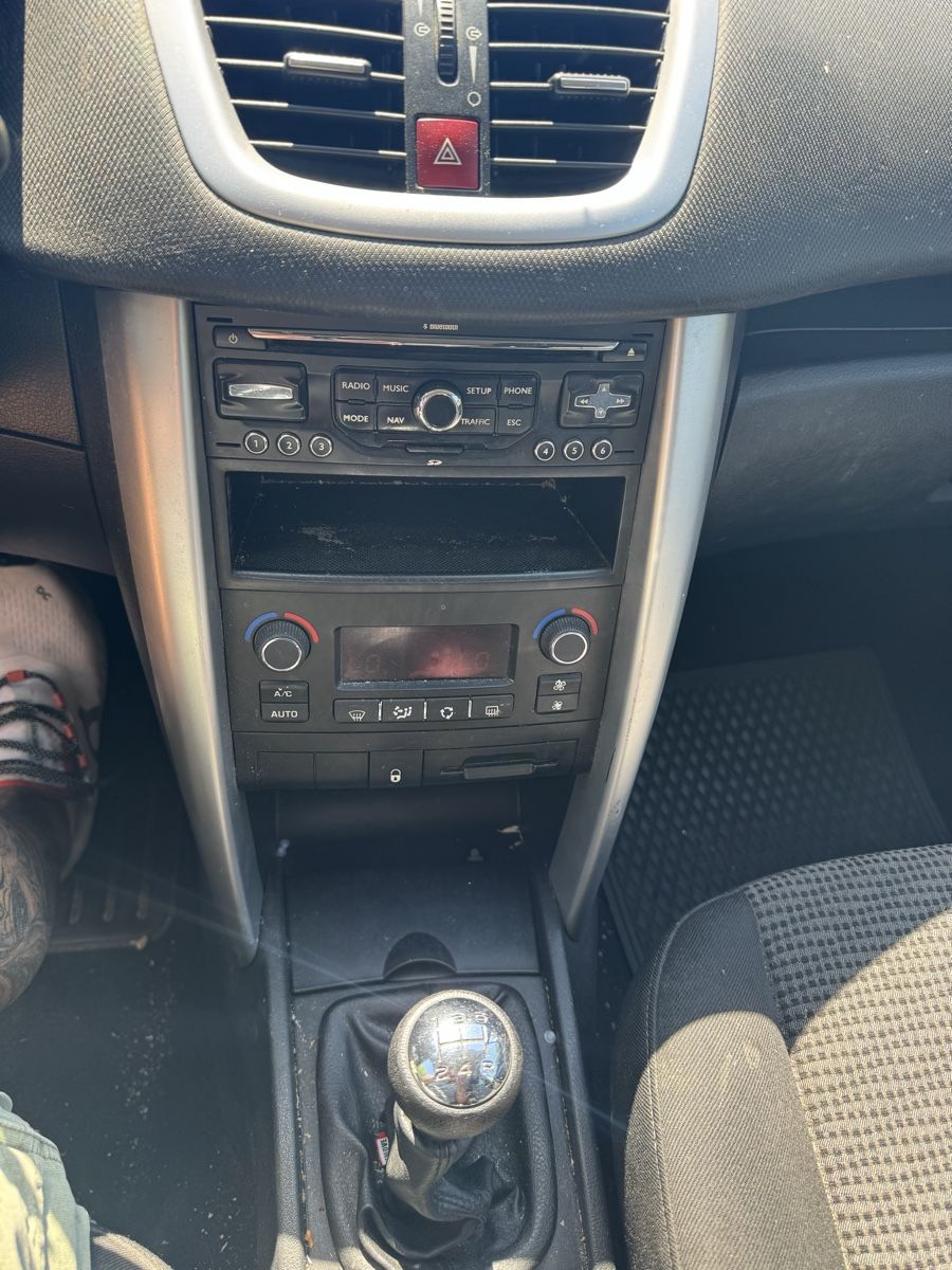 Autos: Peugeot 207 1.6i 16V – Gebraucht aus Wallbach von SchnellAutomobile 9
