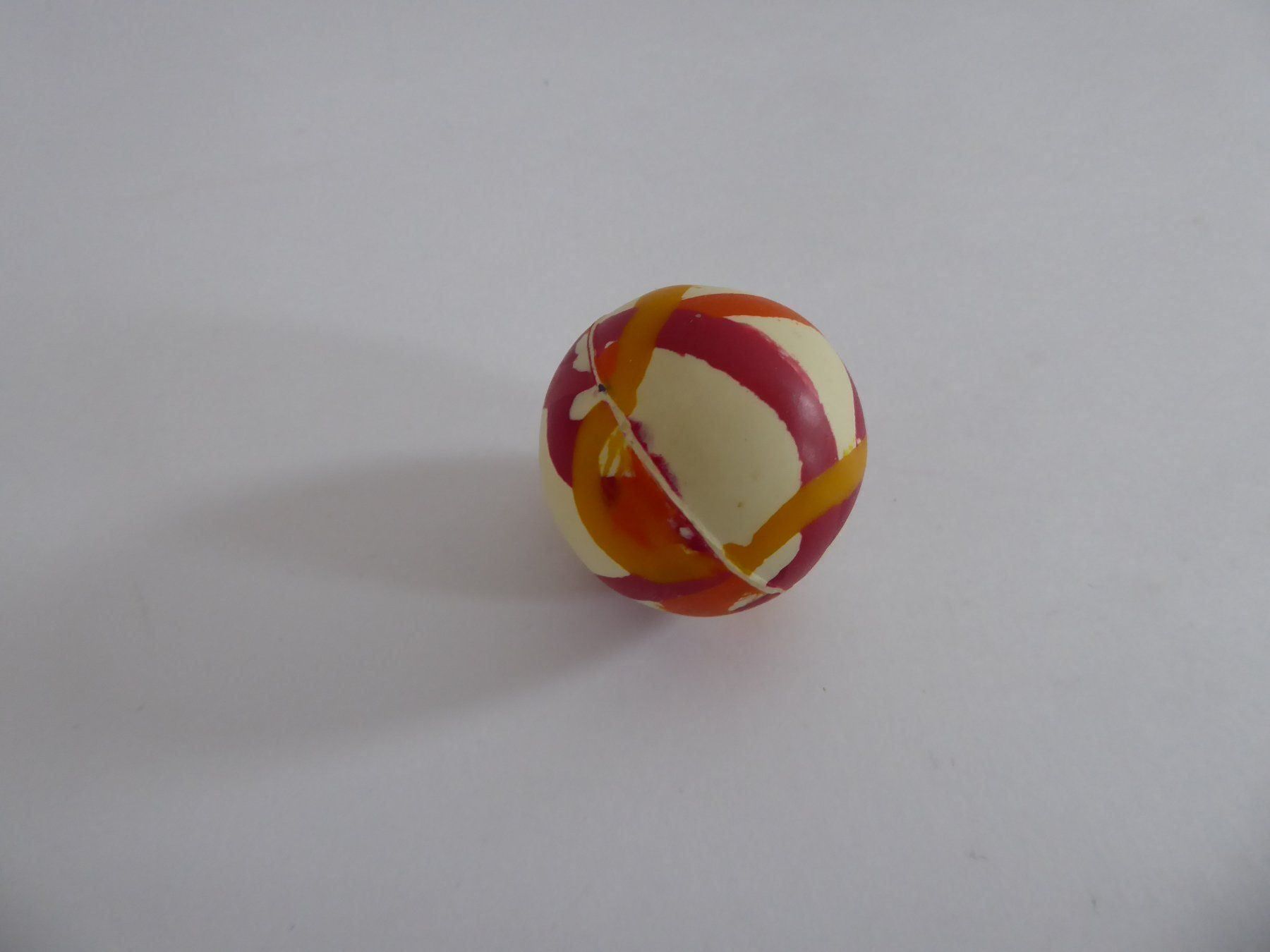 Bälle: Toller Springball aus Gummi, 35mm – Neu (gemäss Beschreibung) aus Turbenthal von Panau